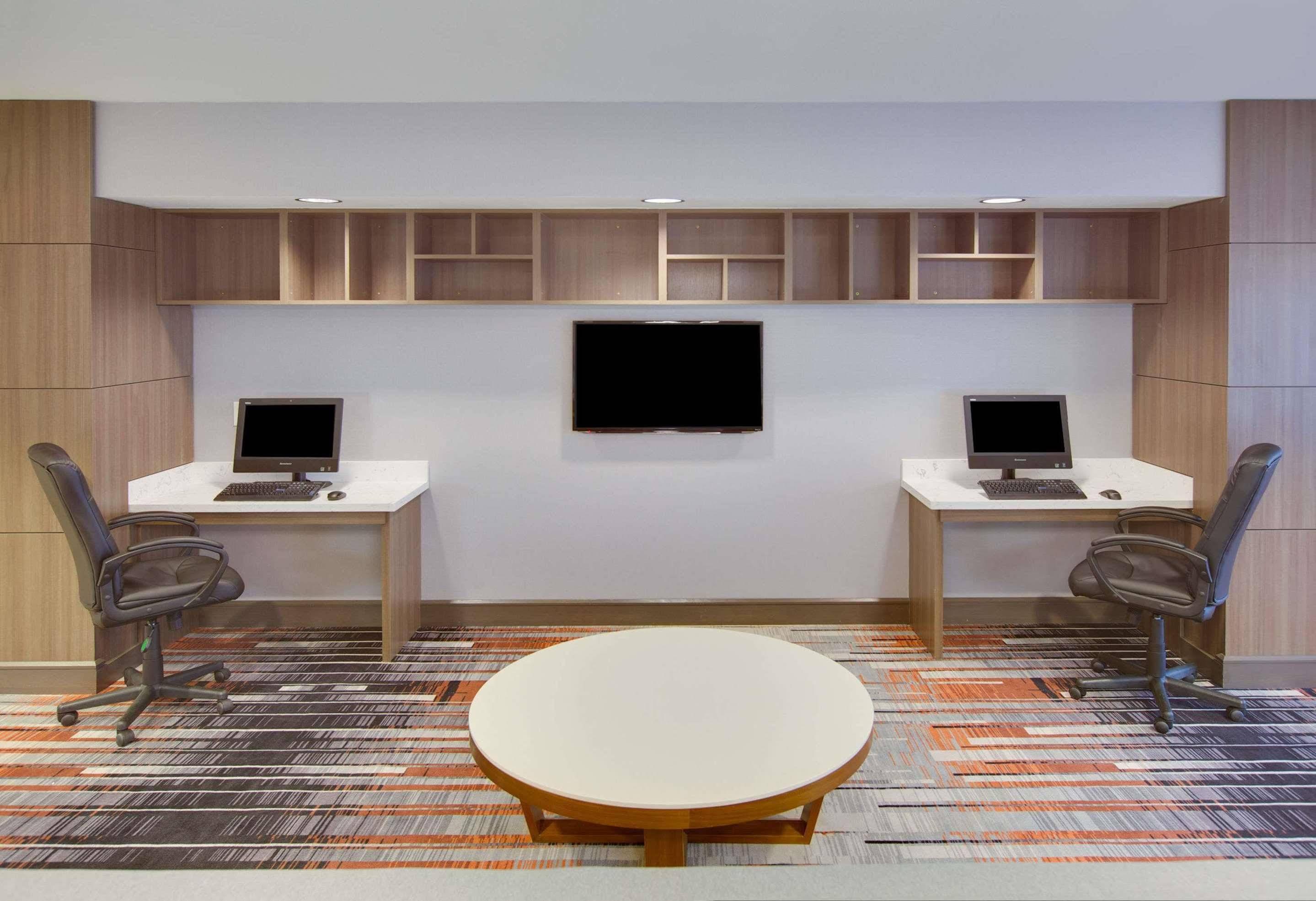Wingate by Wyndham San Angelo Hotel Bagian luar foto