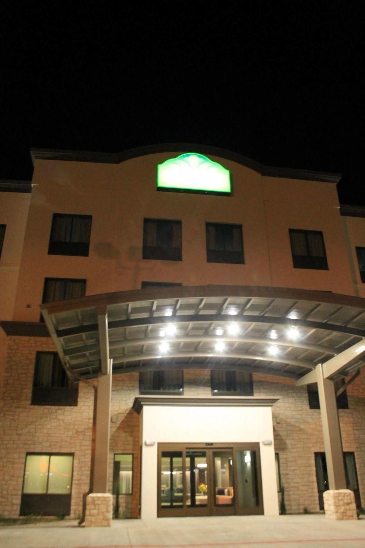 Wingate by Wyndham San Angelo Hotel Bagian luar foto