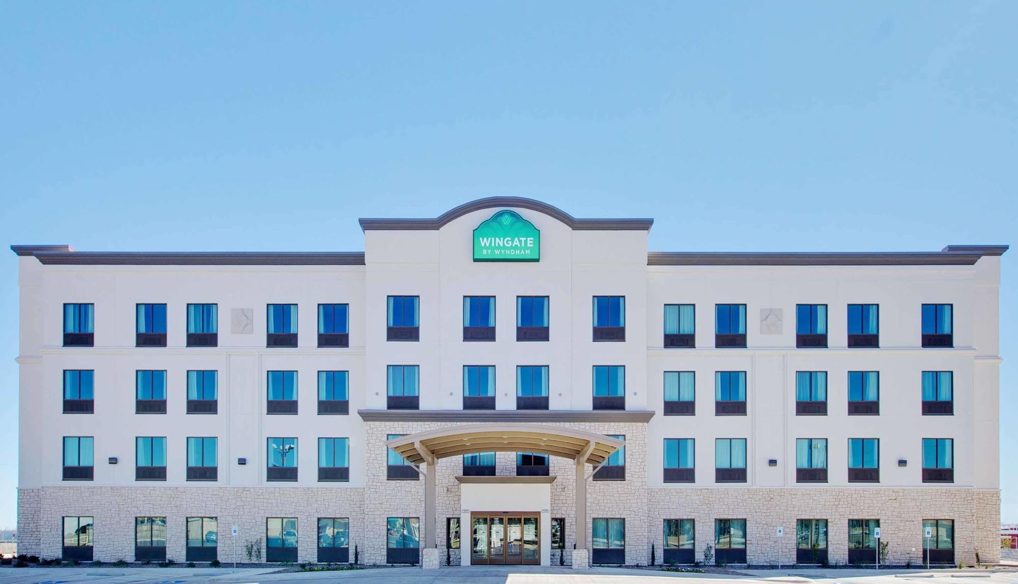 Wingate by Wyndham San Angelo Hotel Bagian luar foto